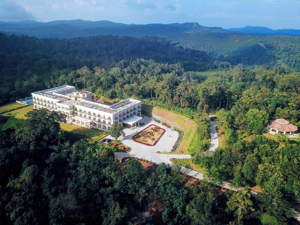 Montrose Golf Resort And Spa - Coorg Jambur 外观 照片